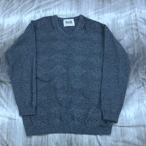 Textured D&G Charcoal V-Neck Men's Sweater